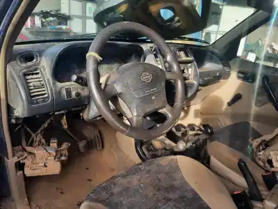 Verschrottungsfahrzeug nissan terrano/terrano.ii (r20) s des jahres 2001 angetrieben td27t