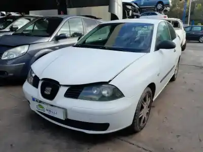 Véhicule à la ferraille seat                                               ibiza (6l1)                                                                                                                                                                                                                                                amf                                                                                                                                                                                                                                                        de l'année 2003 alimenté amf