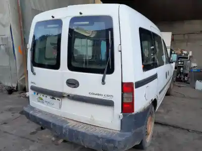 Sloopvoertuig opel combo tour cosmo van het jaar 2001 aangedreven z13dtj