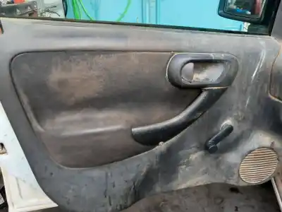 Sloopvoertuig opel combo tour cosmo van het jaar 2001 aangedreven z13dtj