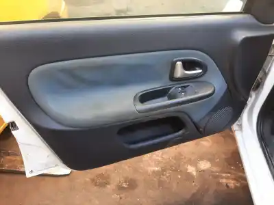 Здавання транспортного засобу renault clio ii fase ii (b/cb0) base authentique 65 cv / 48 kw року 2005 потужний k9k