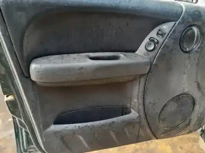 Veicolo di demolizione jeep cherokee (kj) 2.5 crd 4x4 dell'anno 2001 alimentato d99b