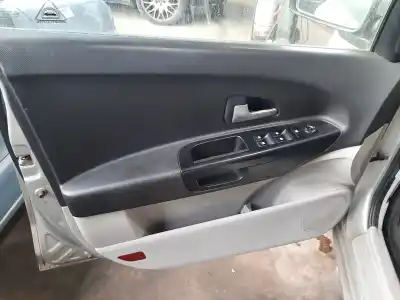 Scrapping Vehicle kia ceed active 116 cv / 85 kw of the year 2001 powered d4fb