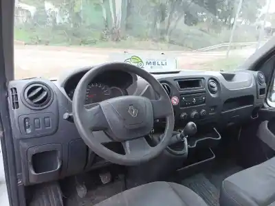 Veículo de Sucata renault master kipper l2h1 3.5t 125 cv / 92 kw do ano 2017 alimentado m9t676