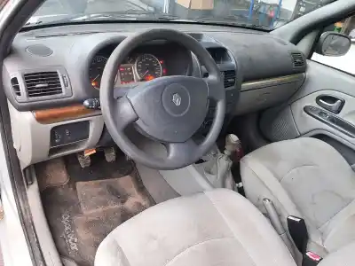 Scrapping Vehicle renault clio ii fase ii (b/cb0) privilege of the year 2001 powered d4f706