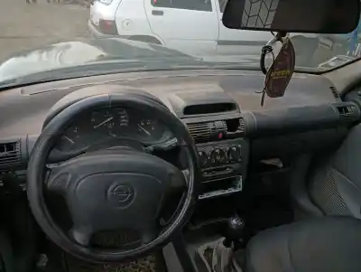 Scrapping Vehicle opel corsa b twist (e) of the year 2001 powered x12sz