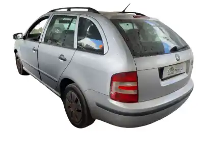 Sloopvoertuig skoda                                              fabia combi (6y5)                                                                                                                                                                                                                                          d-amf                                                                                                                                                                                                                                                      van het jaar 2005 aangedreven amf