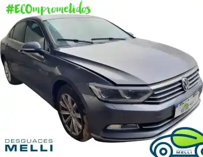 Veicolo di demolizione volkswagen                                         passat berlina (3g2)                                                                                                                                                                                                                                       dcx                                                                                                                                                                                                                                                        dell'anno 2015 alimentato dcx