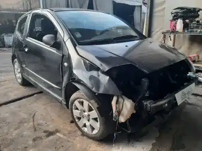 Veículo de Sucata citroen c2 vtr do ano 2001 alimentado 8hz