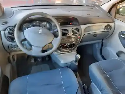 Veicolo di demolizione renault scénic i monospace (ja0/1_, fa0_) 1.9 dti (ja1u) dell'anno 2001 alimentato f9q744