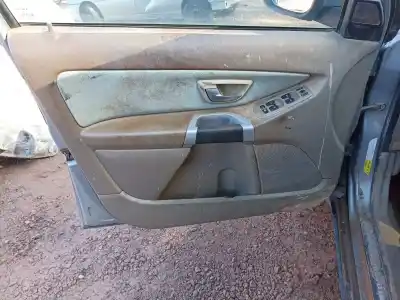 Здавання транспортного засобу volvo xc90 d5 executive (7 asientos) (136kw) року 2006 потужний d5244t4