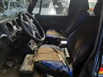 Veicolo di demolizione mitsubishi montero (l040) 2500 td dell'anno 2001 alimentato 4d56