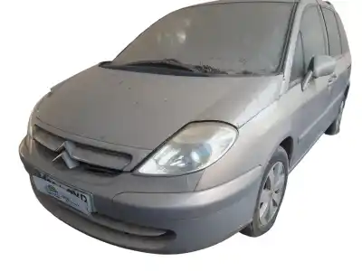 Veicolo di demolizione citroen c8 2.0 hdi premier dell'anno 2001 alimentato rht