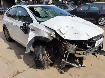 Здавання транспортного засобу volkswagen taigo (cs1) r-line 110 cv / 81 kw року 2022 потужний dlaa