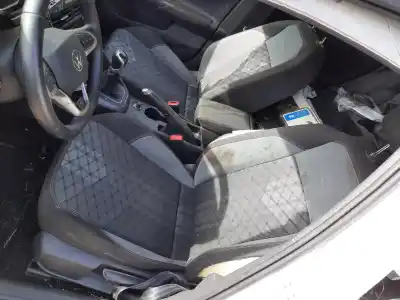 Здавання транспортного засобу volkswagen taigo (cs1) r-line 110 cv / 81 kw року 2022 потужний dlaa