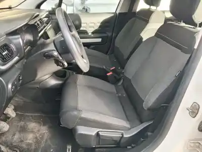 Veículo de Sucata citroen c3 feel do ano 2001 alimentado hm01