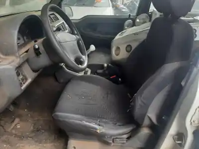 Veículo de Sucata suzuki santana 350 87 cv / 64 kw do ano 2001 alimentado rhp