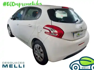 Veículo de Sucata peugeot 208 active do ano 2001 alimentado 9h06