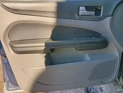 Здавання транспортного засобу ford focus lim. (cb4) trend року 2001 потужний g8db