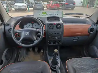 Veículo de Sucata peugeot partner (s2) rancho plus do ano 2004 alimentado rhy