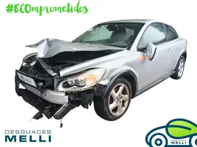 Veículo de Sucata volvo c30 d3 momentum 150 cv / 110 kw do ano 2001 alimentado d5204t5