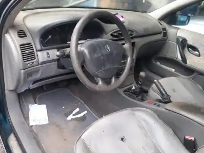 Sloopvoertuig renault laguna ii (bg0/1_) 1.9 dci (bg08, bg0g) van het jaar 2003 aangedreven f9q750 Sloopvoertuig renault laguna ii (bg0/1_) 1.9 dci (bg08, bg0g) van het jaar 2003 aangedreven f9q750