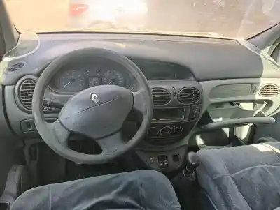 Scrapping Vehicle renault megane i scenic (ja0) 1.6 16v kaleido of the year 1999 powered k4m700
