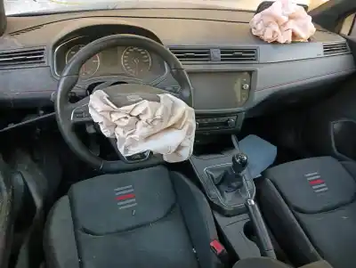 Véhicule à la ferraille seat                                               arona                                                                                                                                                                                                                                                      fr                                                                                                                                                                                                                                                         de l'année 2018 alimenté dgta