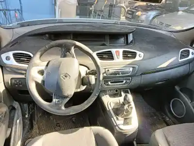 Verschrottungsfahrzeug renault scénic iii (jz0/1_) 1.9 dci (jz0j, jz1j, jz1k, jz1s) des jahres 2001 angetrieben f9q872