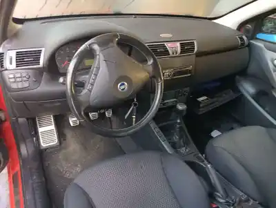 Veículo de Sucata fiat stilo (192) 1.9 multijet 140 m.schumacher do ano 2005 alimentado 192a5000