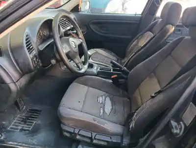 Veículo de Sucata bmw serie 3 berlina (e36) 318i do ano 1994 alimentado 184e2