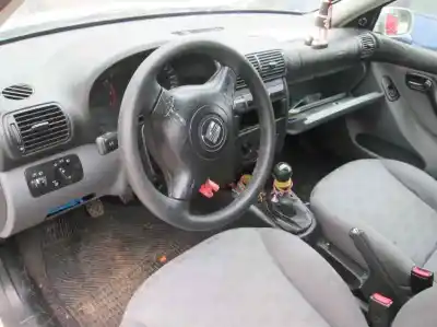 Здавання транспортного засобу seat leon (1m1) 1.4 16v року 2000 потужний ahw