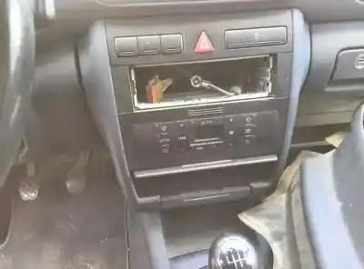 Здавання транспортного засобу audi a3 (8l) 1.6 ambiente року 2001 потужний avu