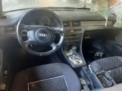 Veículo de Sucata audi a6 berlina (4b2) 2.5 v6 24v tdi do ano 2001 alimentado akn