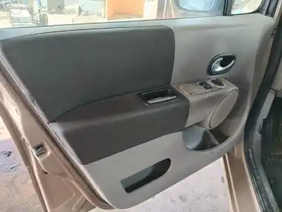 Veículo de Sucata renault modus confort dynamique 98 cv / 72 kw do ano 2005 alimentado k4j