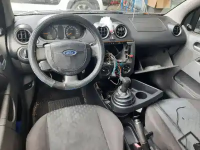 Veicolo di demolizione ford fiesta (cbk) trend dell'anno 2003 alimentato fxjb