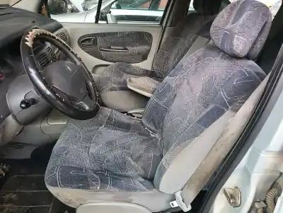 Scrapping Vehicle renault scenic (ja..) 1.9 dci authentique of the year 2001 powered f9q732