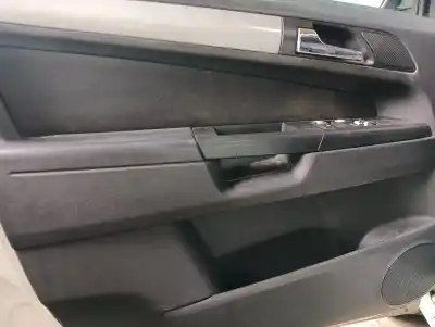 Veículo de Sucata opel zafira b edition ´´111 jahre´´ do ano 2010 alimentado z19dt