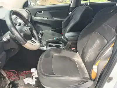 Veículo de Sucata kia sportage drive 4x2 do ano 2013 alimentado d4fd