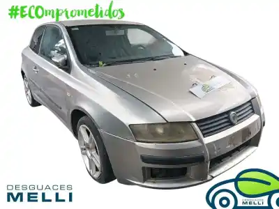 Veículo de Sucata fiat stilo (192) 1.6 16v do ano 2001 alimentado 182b6000