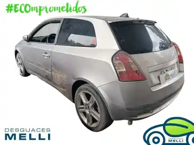 Veículo de Sucata fiat stilo (192) 1.6 16v do ano 2001 alimentado 182b6000