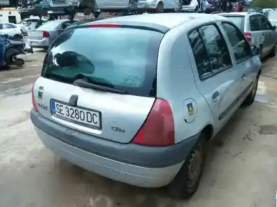 Veicolo di demolizione renault clio ii fase i (b/cbo) 1.9 d alize dell'anno 1998 alimentato d-f8q