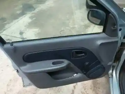 Veicolo di demolizione renault clio ii fase i (b/cbo) 1.9 d alize dell'anno 1998 alimentato d-f8q