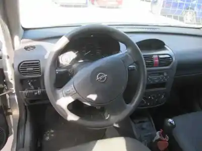Scrapping Vehicle opel corsa c cosmo of the year 2003 powered 