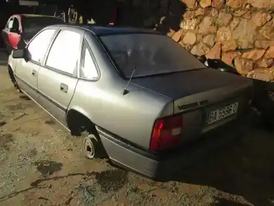 Veicolo di demolizione opel vectra a selection dell'anno 1990 alimentato 