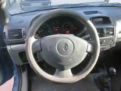 Scrapping Vehicle renault clio ii fase ii (b/cb0) base authentique 65 cv / 48 kw of the year 2003 powered 