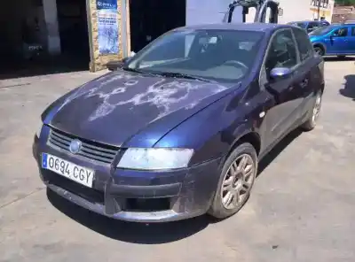 Veículo de Sucata fiat stilo (192_) 1.6 16v (192_xb1a) do ano 2003 alimentado 