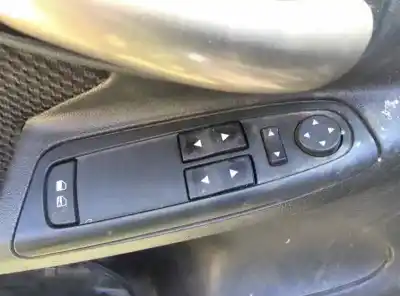 Veículo de Sucata fiat stilo (192_) 1.6 16v (192_xb1a) do ano 2003 alimentado 