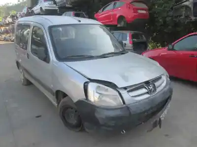 Veículo de Sucata peugeot partner (s2) combiespace do ano 2004 alimentado 
