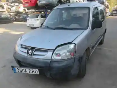 Veículo de Sucata peugeot partner (s2) combiespace do ano 2004 alimentado 